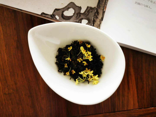 Substituição saudável de folhas orgânicas naturais para chá chá preto de osmanthus