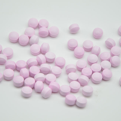 Os produtos eficientes da marca própria passam tabuletas do ácido fólico para suplementos aos cuidados médicos da fertilidade das mulheres